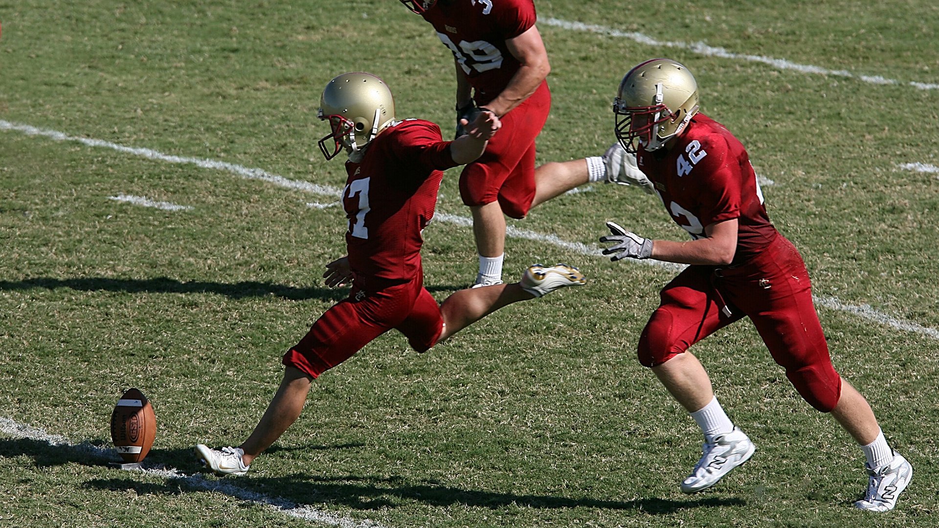 九游官网入口注册-赫罗纳传接节奏清晰打穿防守线，赫罗纳足球俱乐部
